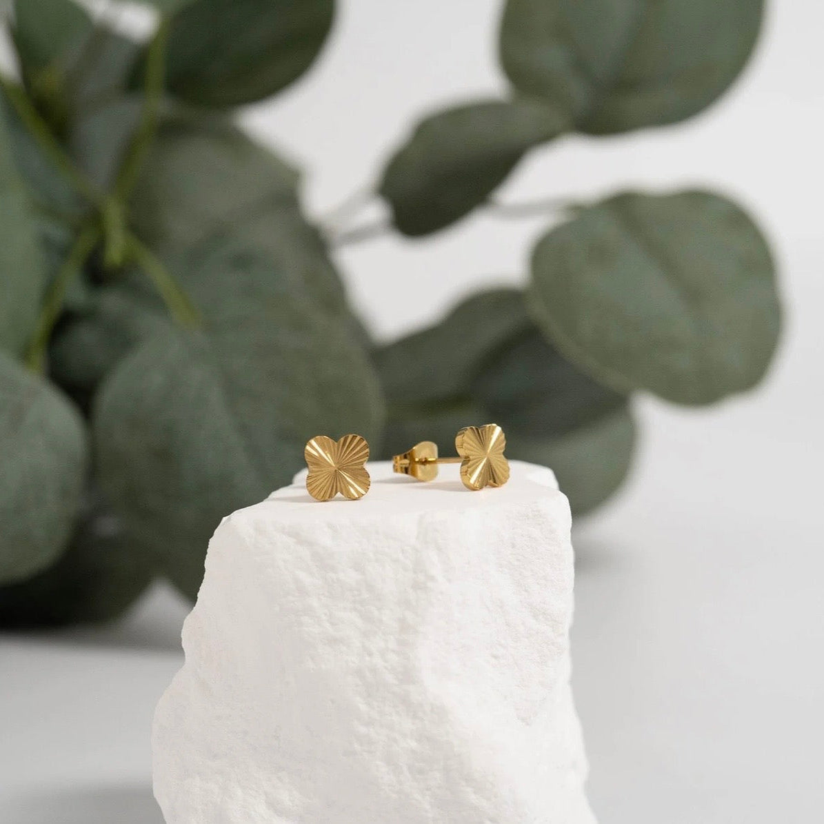 Fleur Studs