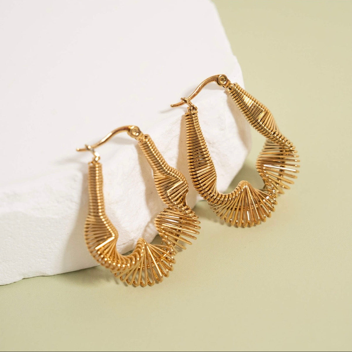Valentina Hoops